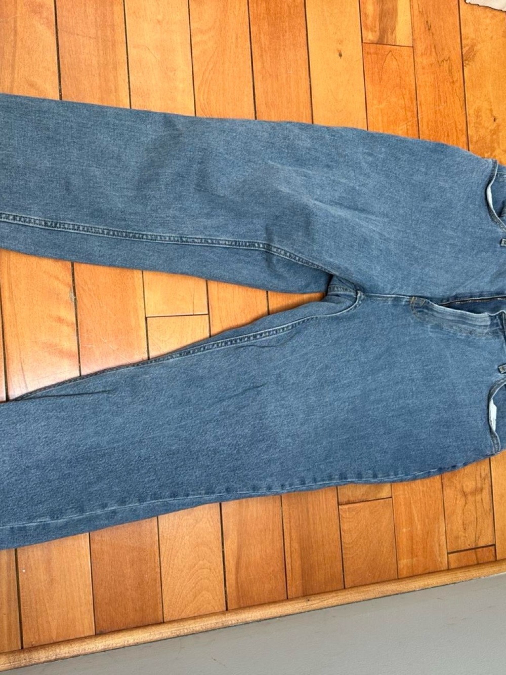 Everlane Relaxed Jeans in Blue